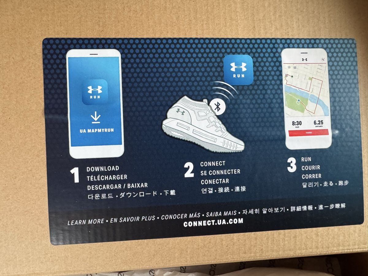 Under Armour Scarpe da uomo: UnderArmour FLOW Velociti Wind 2 NP200.- – Usato da St. Stephan venduto da riverjuren 5