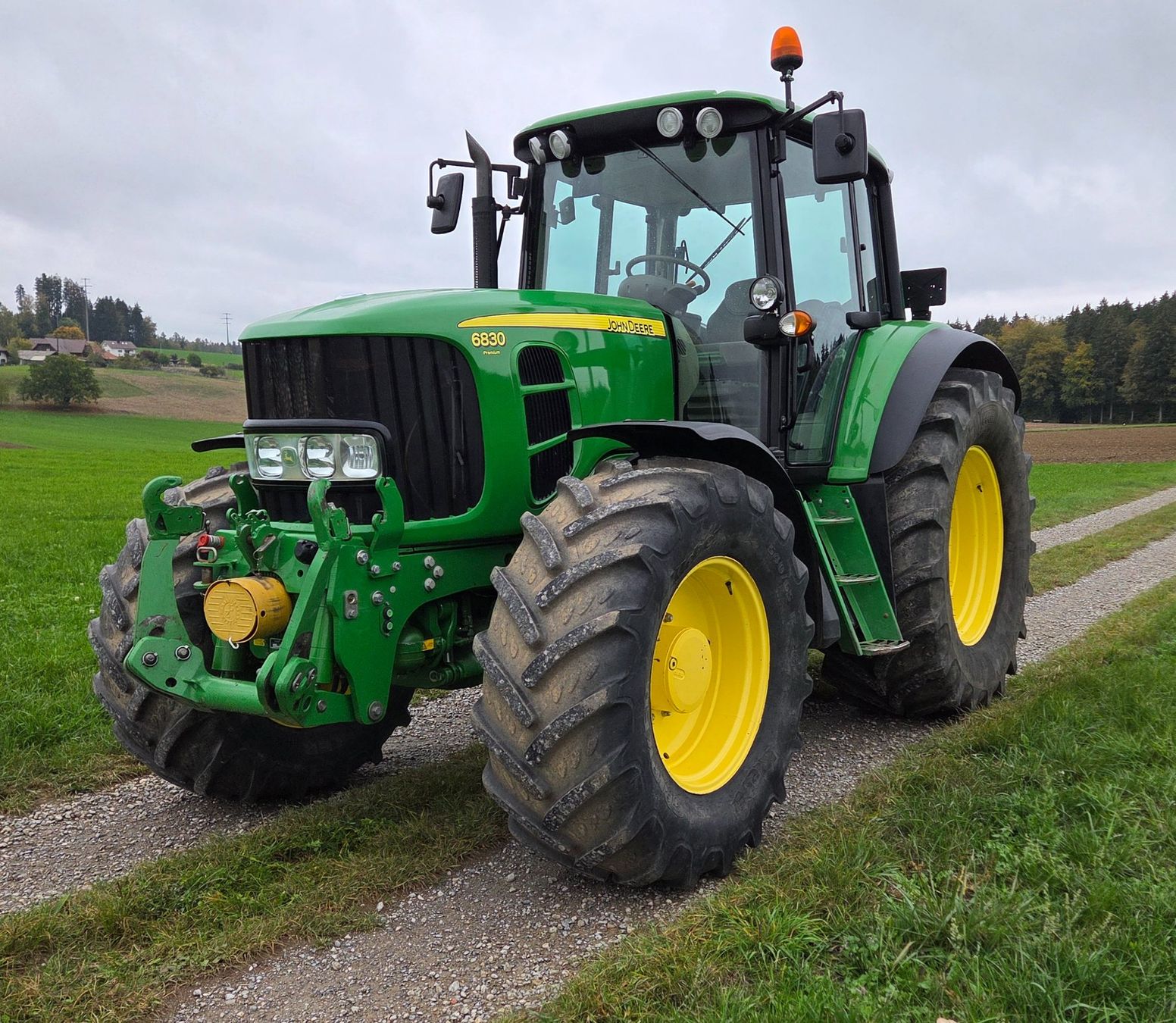 John Deere Tracteurs: John Deere 6830 Premium – D'occasion à Kirchlindach par User_246764 2