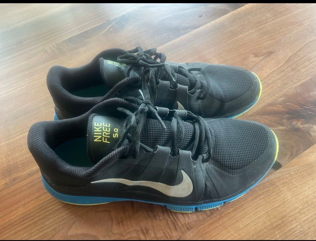 Nike Herrenschuhe: Nike Free 5.0, Grösse 44 – Gebraucht aus Kriens von San74