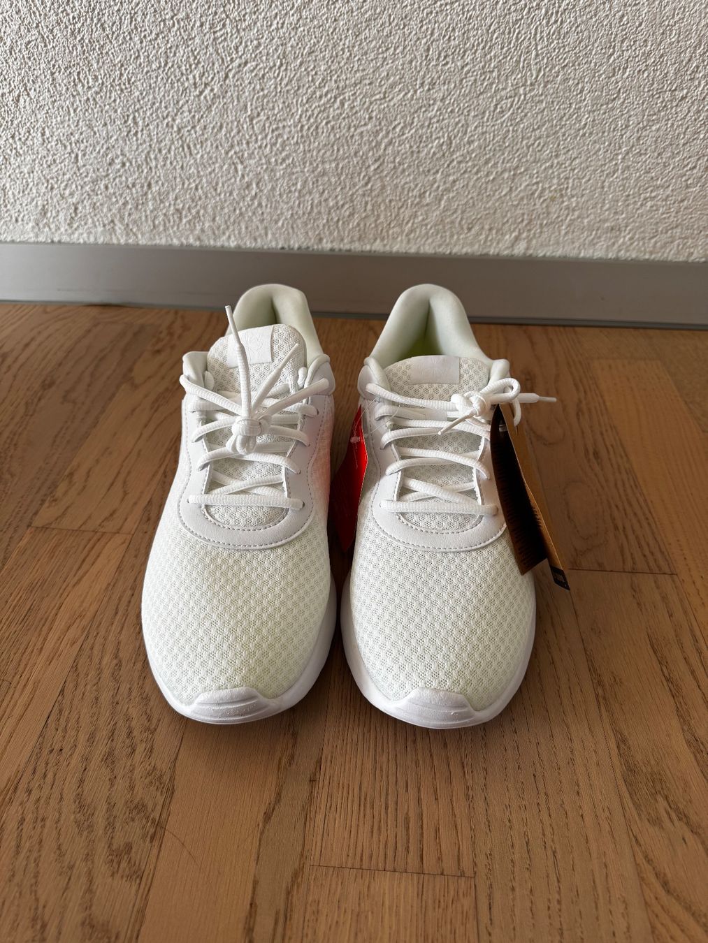 Nike Scarpe da uomo: Nike Tanjun Fliese Sneaker in Weiss – Nuovo (secondo la descrizione) da Gerlafingen venduto da Aebu85 3