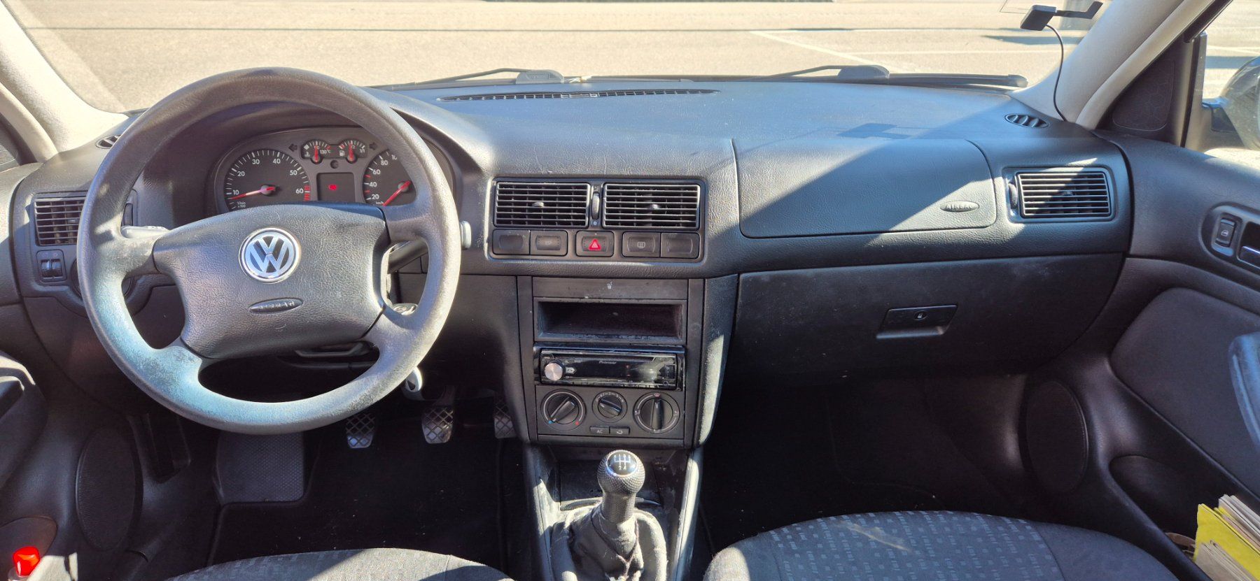 VW Autos: VW Golf 4 1.4 – D'occasion à Niederbuchsiten par chiale48 3