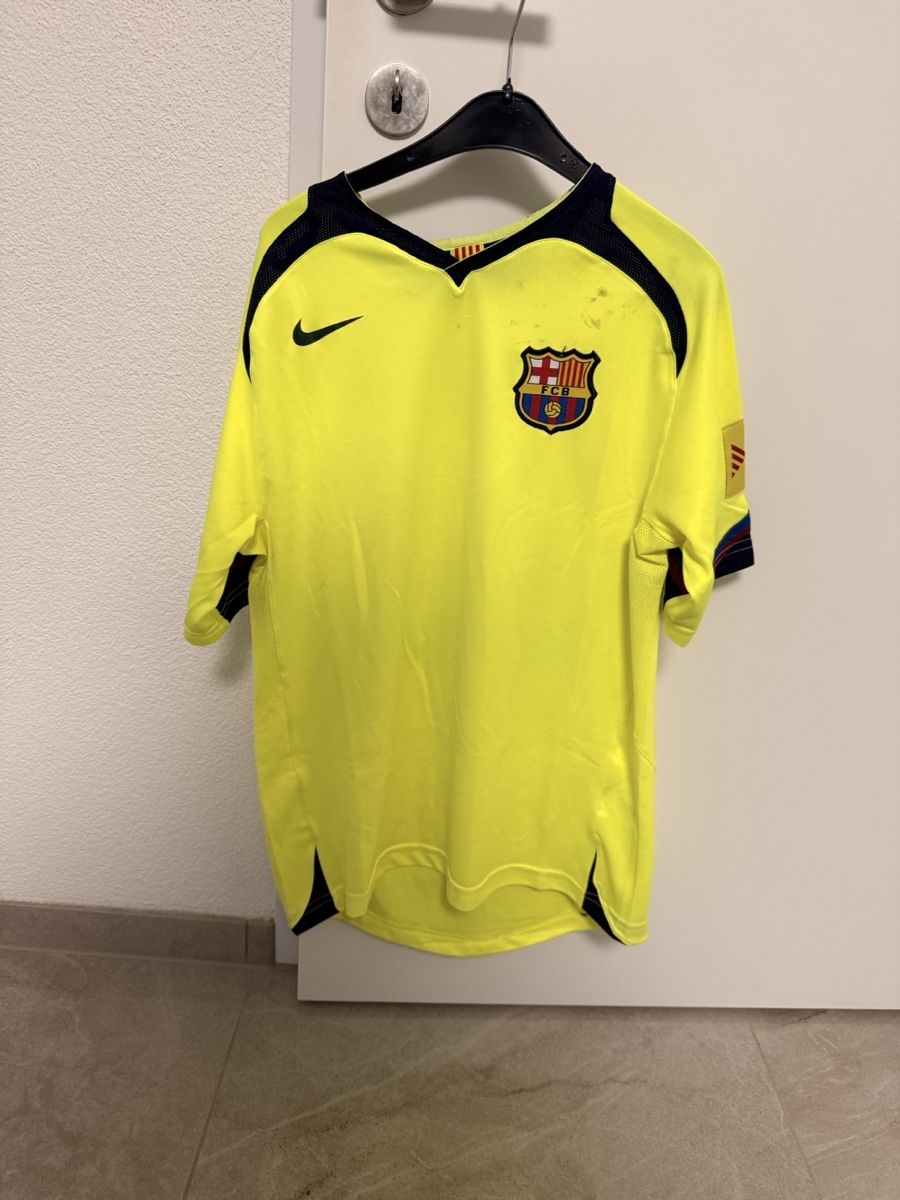 FC Barcelona Leibchen & Hosen: FC Barcelona Trikot Messi #30 Grösse S/M – Gebraucht aus Kloten von skit87