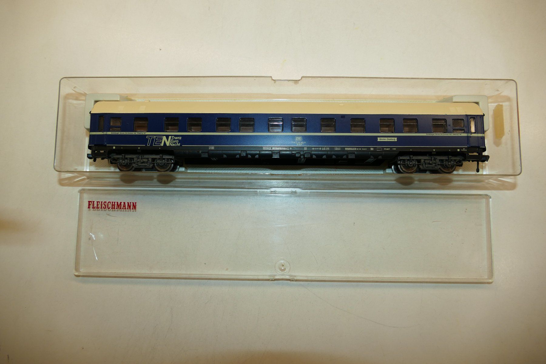 Fleischmann Modelleisenbahnen: Fleischmann H0: DB TEN Schlafwagen – Neu (gemäss Beschreibung) aus Niederhasli von rail-duerst