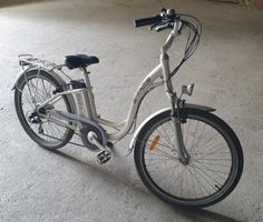 E-bike weiss Damen Rad mit Akku