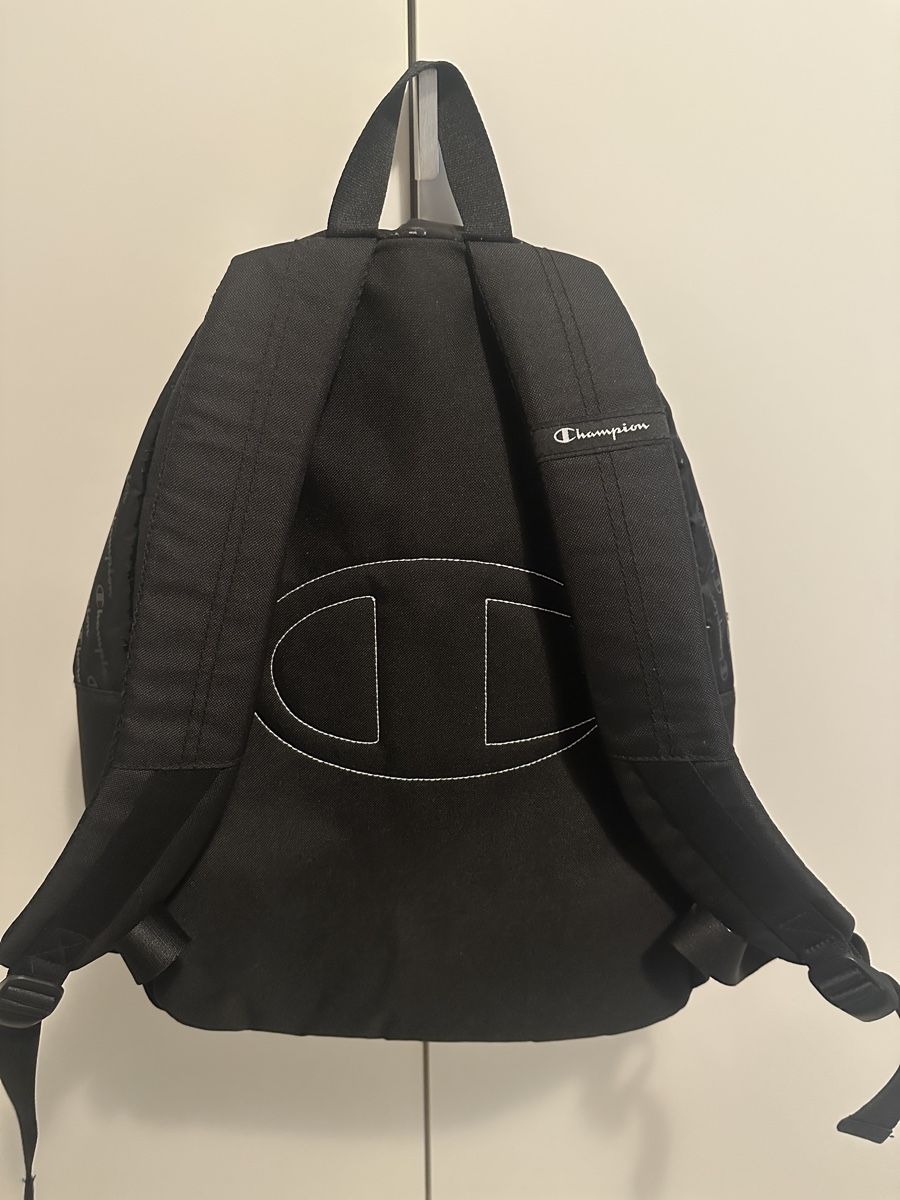 Champion Rucksäcke: Rucksack Champion schwarz mit Logo Muster Einheitsgrösse – Gebraucht aus Bremgarten b. Bern von Nicourro00 1