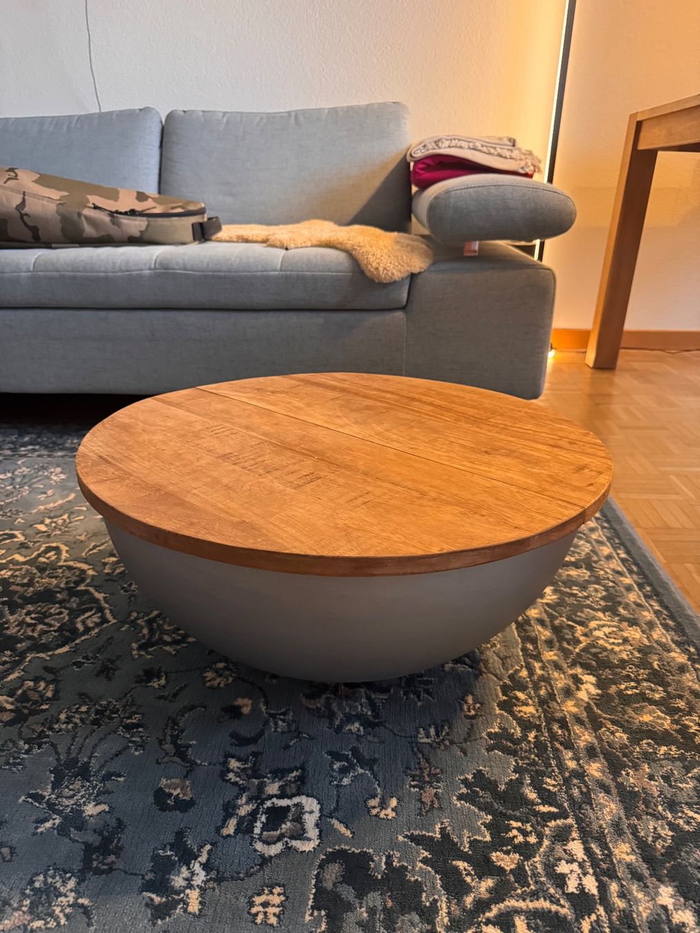 Tavoli: Wohnzimmer Couchtisch – Usato da Zürich venduto da UndeadStore
