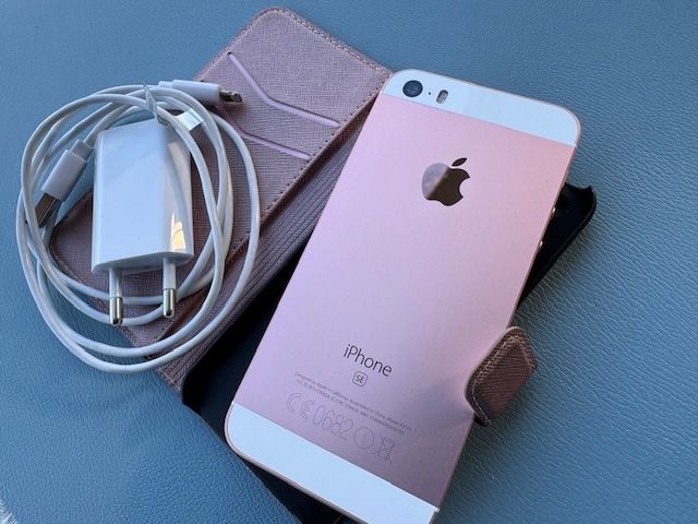Apple Telefoni cellulari / Smartphones: Iphone SE 64 GB roségold  (1.Generation) – Usato da Fidaz venduto da miablue105 1