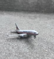Flugzeug Modell Brathéns Safe Airline, guter Zustand