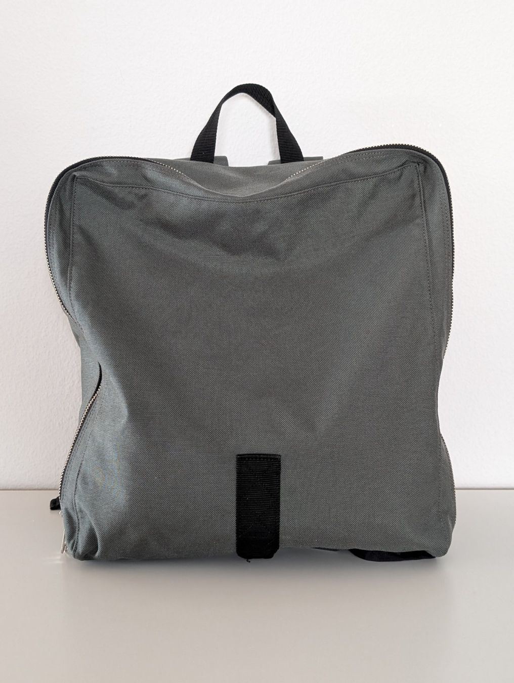 T-shirts: COMME DES GARÇONS SHIRT Rucksack – D'occasion à Zürich par Good_old_days