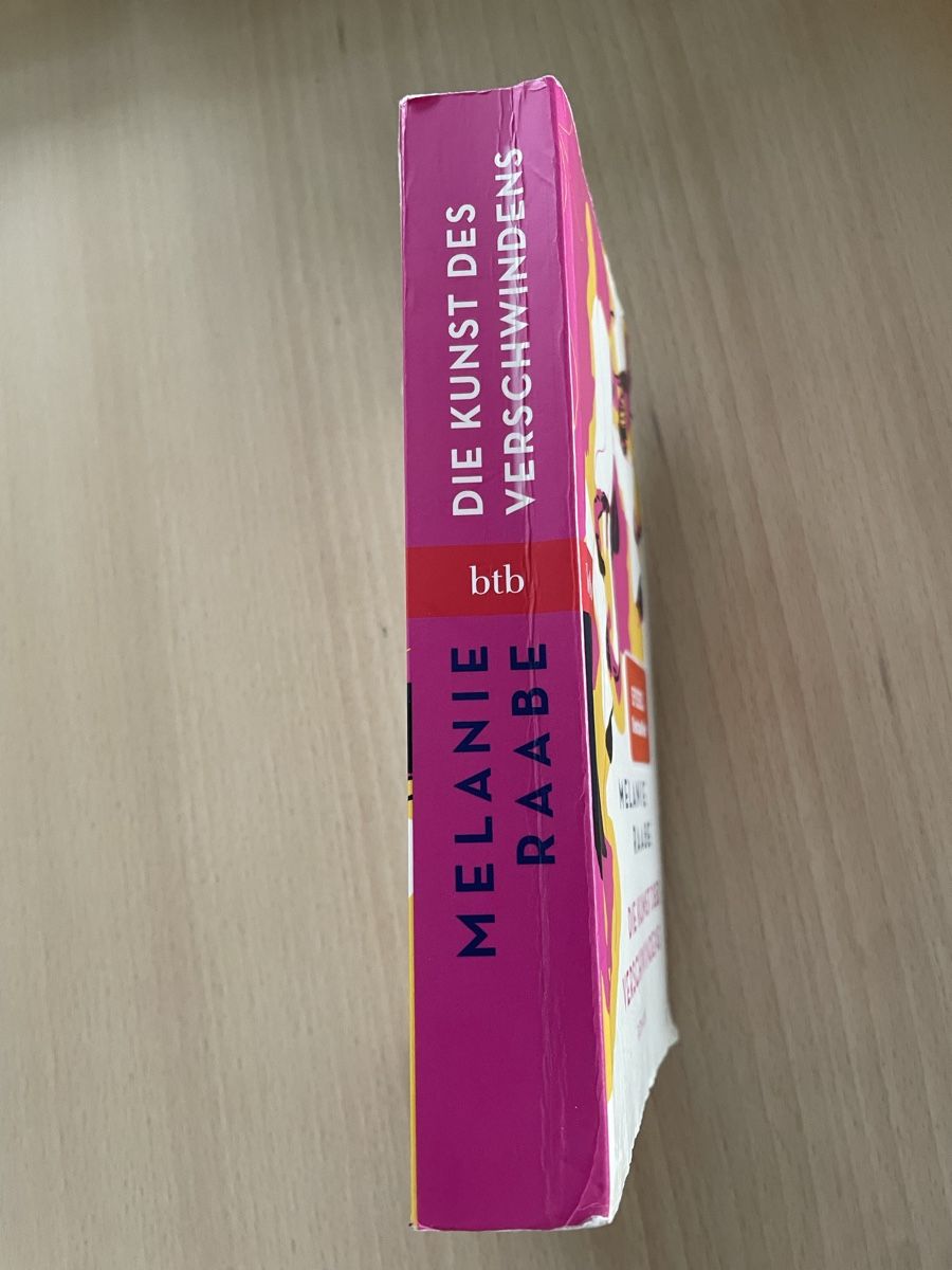 Livres: Die Kunst des Verschwindens -Melanie Raabe – D'occasion à Rechthalten par mau_c8tq 3