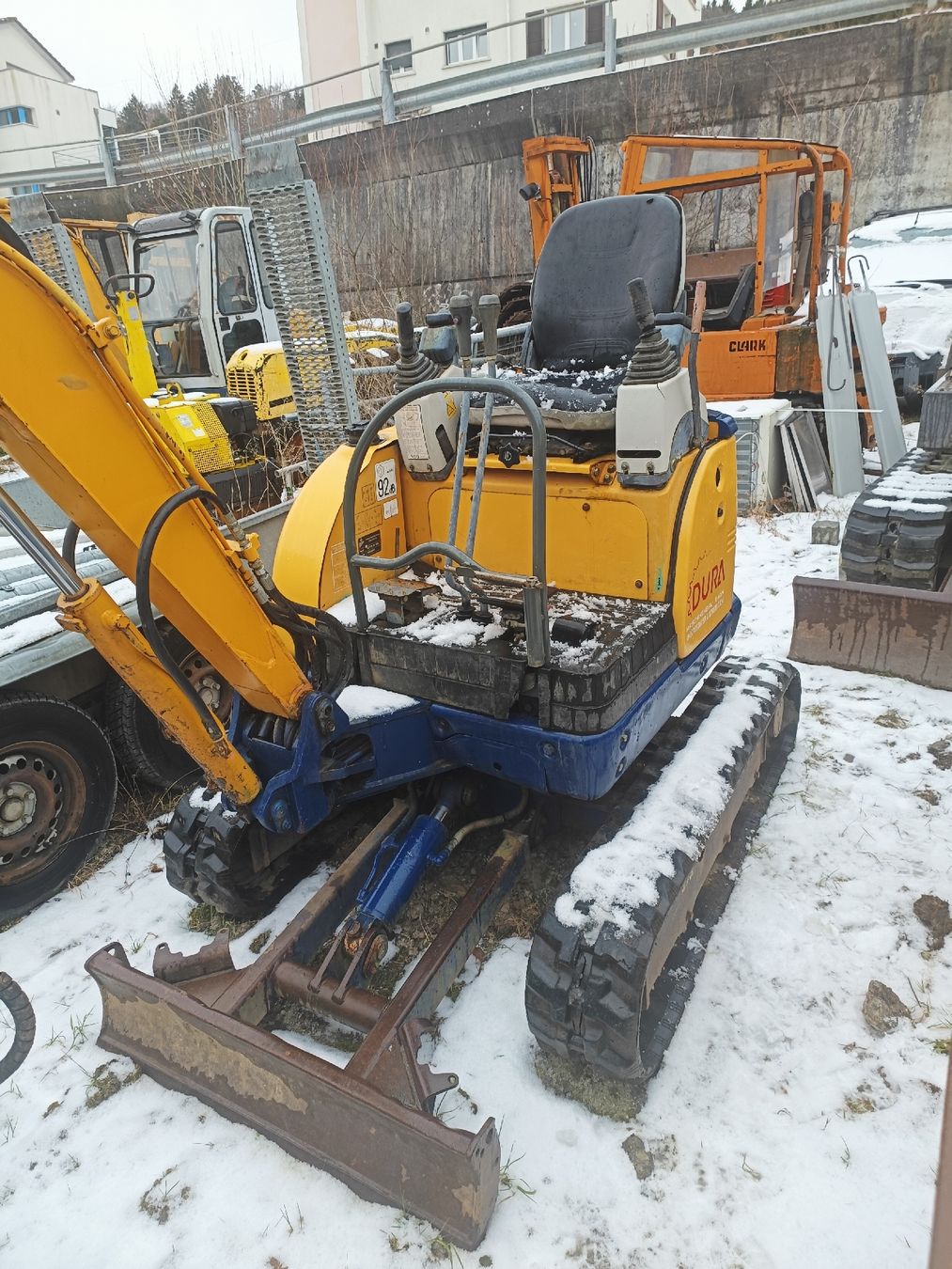 Hutter Escavatori: Bagger Hutter IHI 16NX – Usato da St. Antoni venduto da DuraMa 1