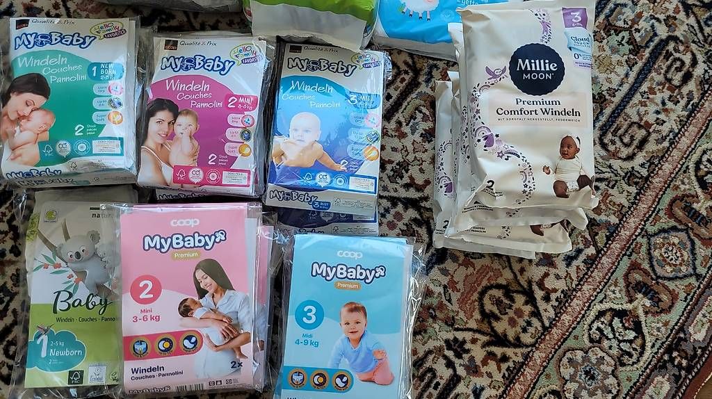 Secchi per pannolini & Pannolini: Neu: verschiedene Windelgrössen zu verkaufen – Nuovo e nell'imballaggio originale da Bulle venduto da amj_yt62 1