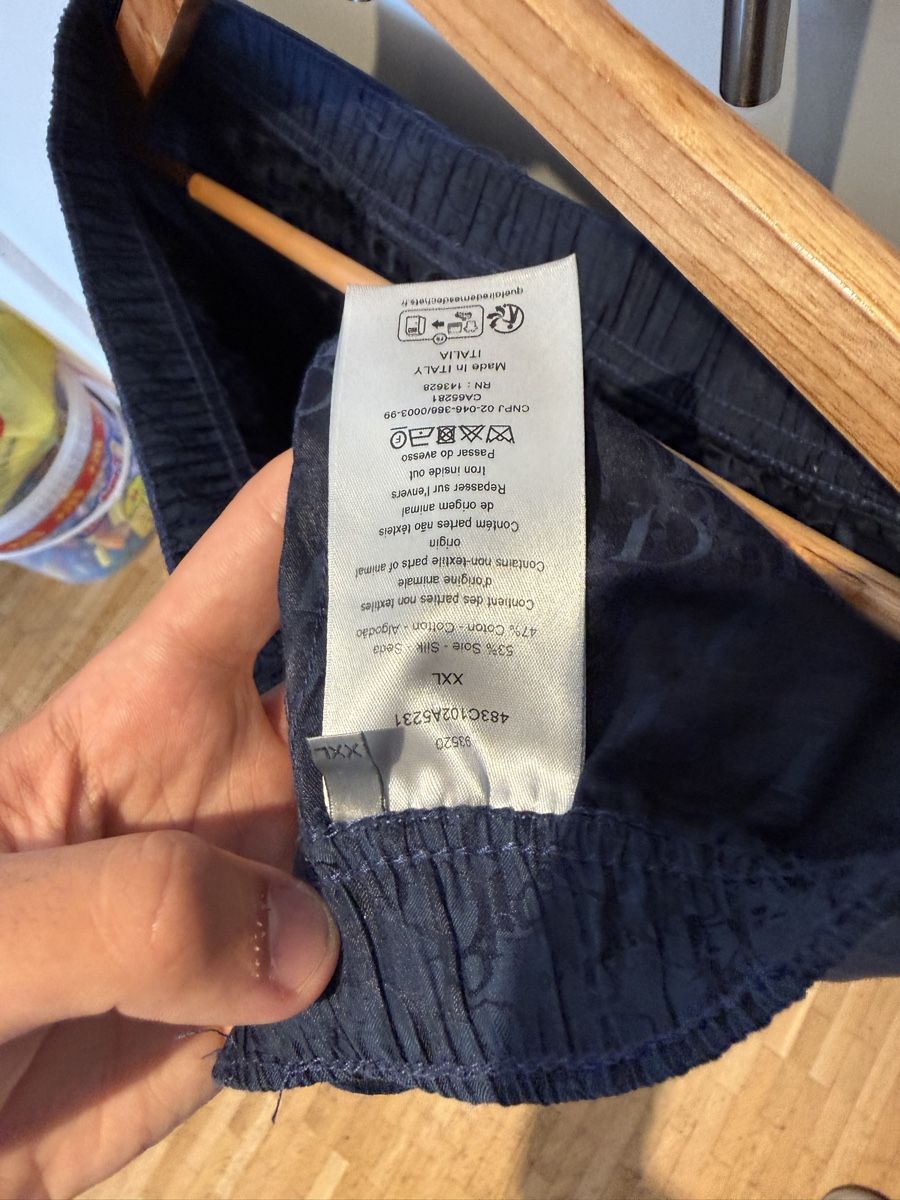 Dior Pantalons: Dior Silk Shorts Monogram – D'occasion à Genève par SG_73 1
