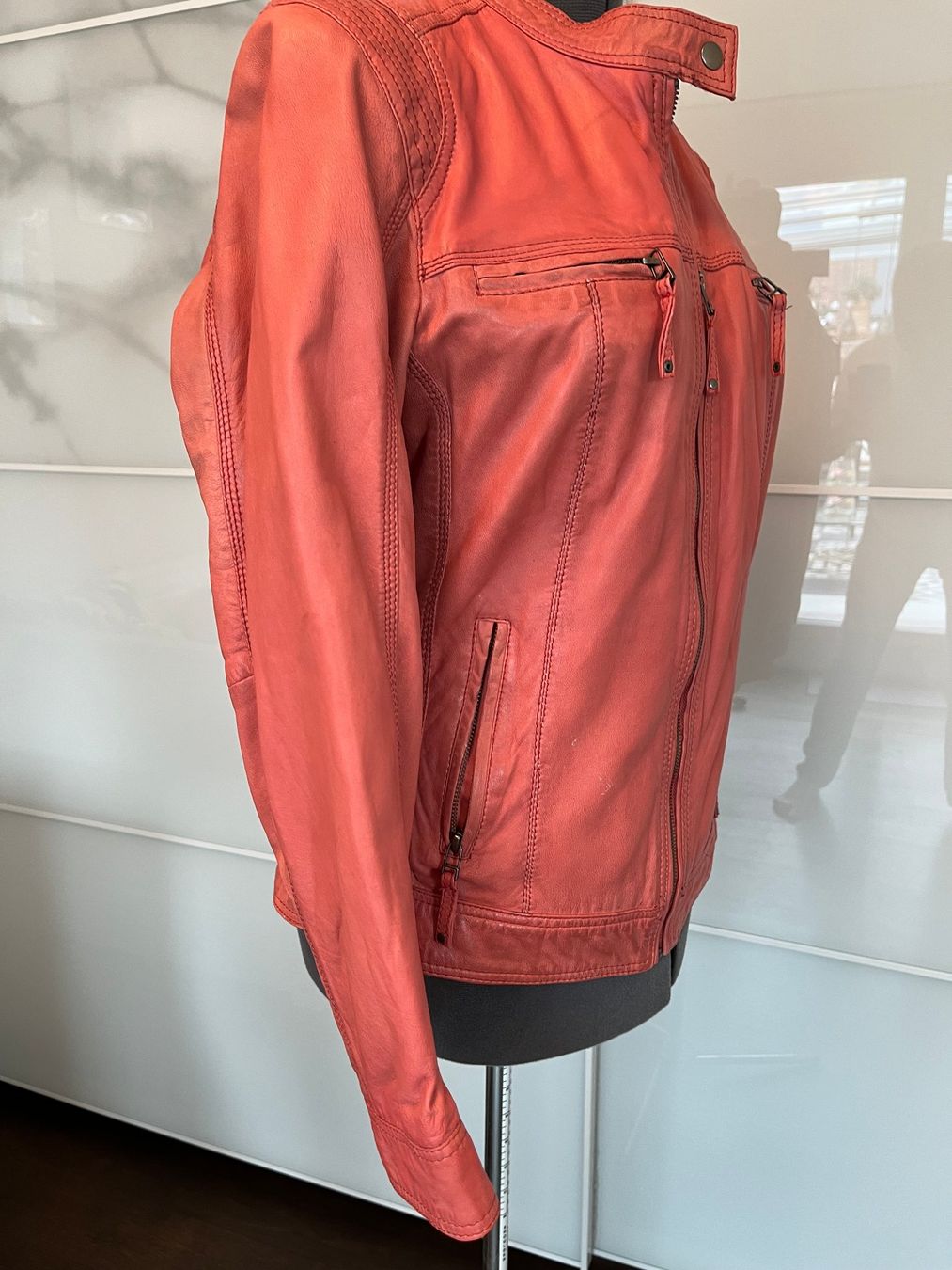 Giacche: echt Lederjacke  lachsfarben Grösse 44 – Usato da Rümlang venduto da Blume817 2