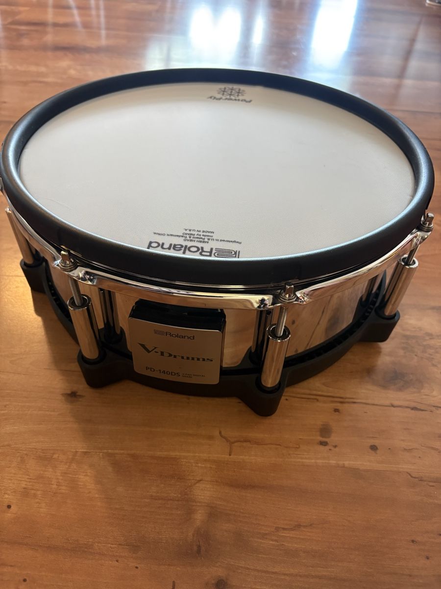 Strumenti musicali: Snare Roland PD 140 DS – Nuovo (secondo la descrizione) da Chézard St-Martin venduto da Pops13