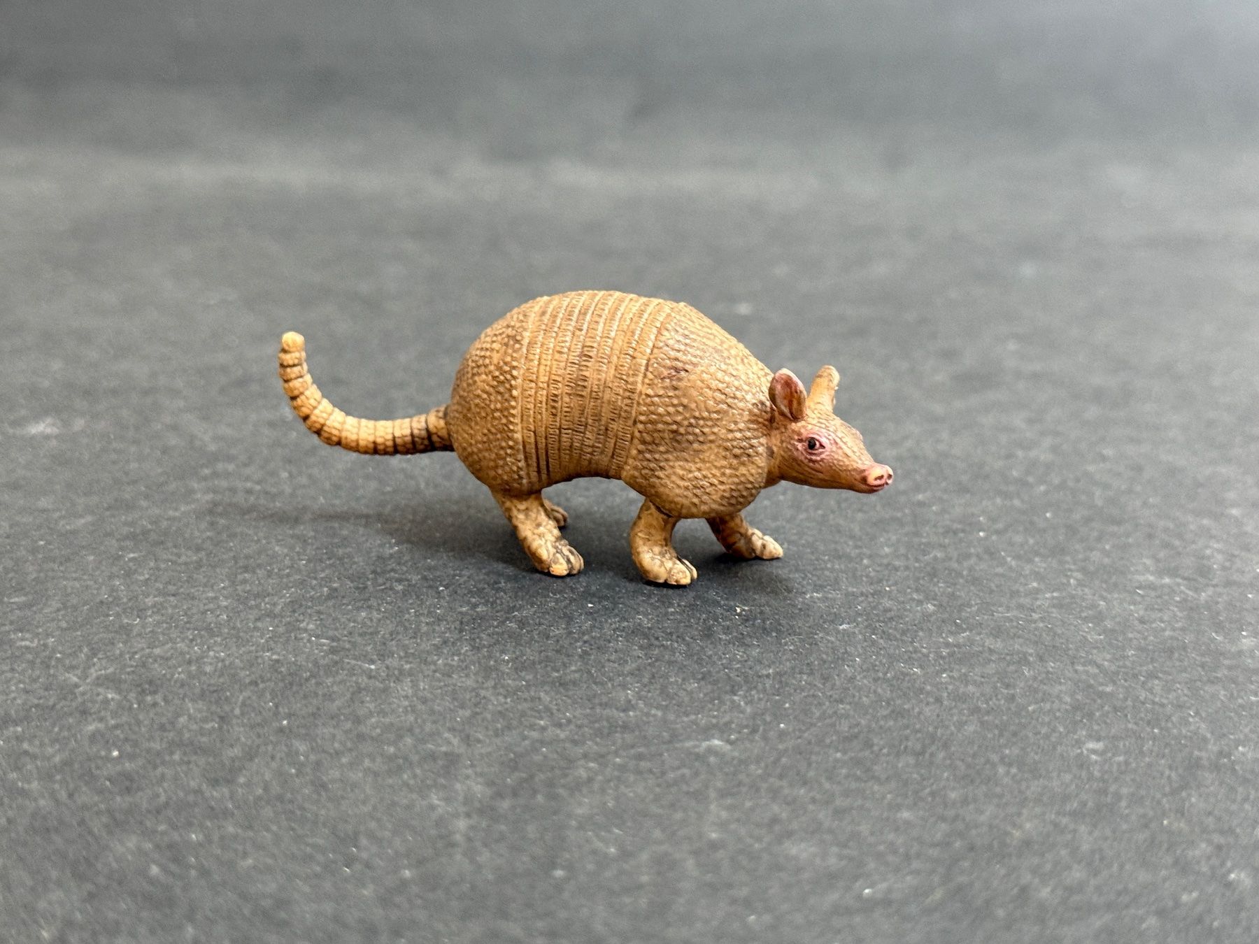 Schleich Figuren: schleich® 14874 Gürteltier – Gebraucht aus Ennetbaden von mapa05
