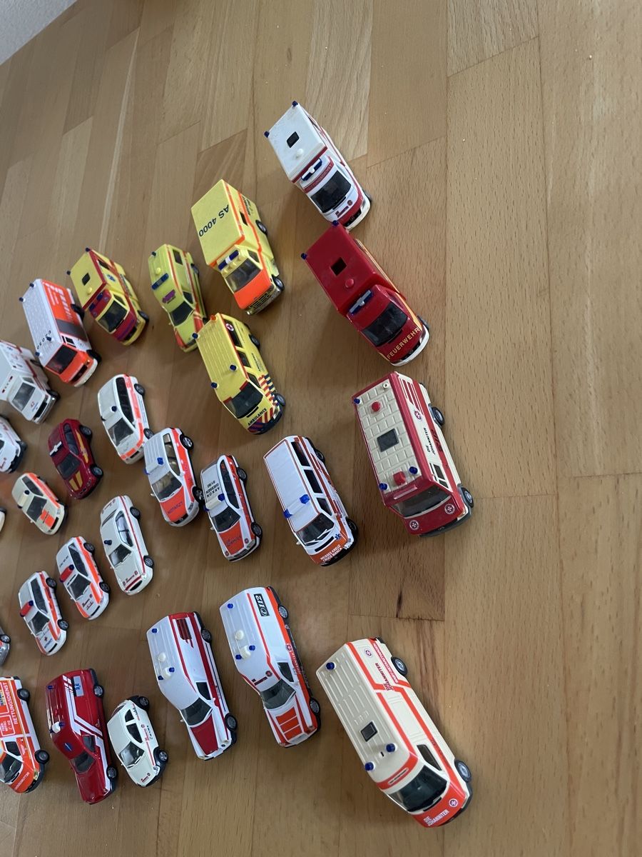 Modellini d'auto: Modellautos Rettung 29 Stck – Usato da Tägerig venduto da Maike4180 3