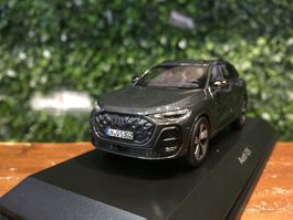 Audi Q5 III SUV GU Tambora grau met.     1:43 von NOREV
