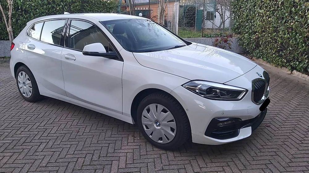 BMW 118i Sport Line Steptronic 1