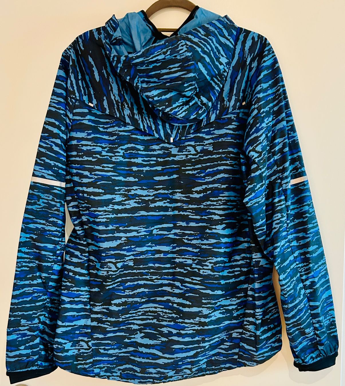 Nike Giacche: Nike Sport Regenjacke – Usato da Bern venduto da Chuerbis 1