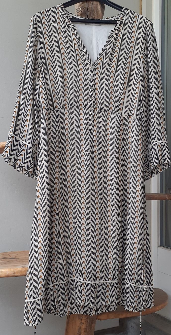 Nile Vestiti: Nile Kleid, M – Usato da Bern venduto da Solarsystem