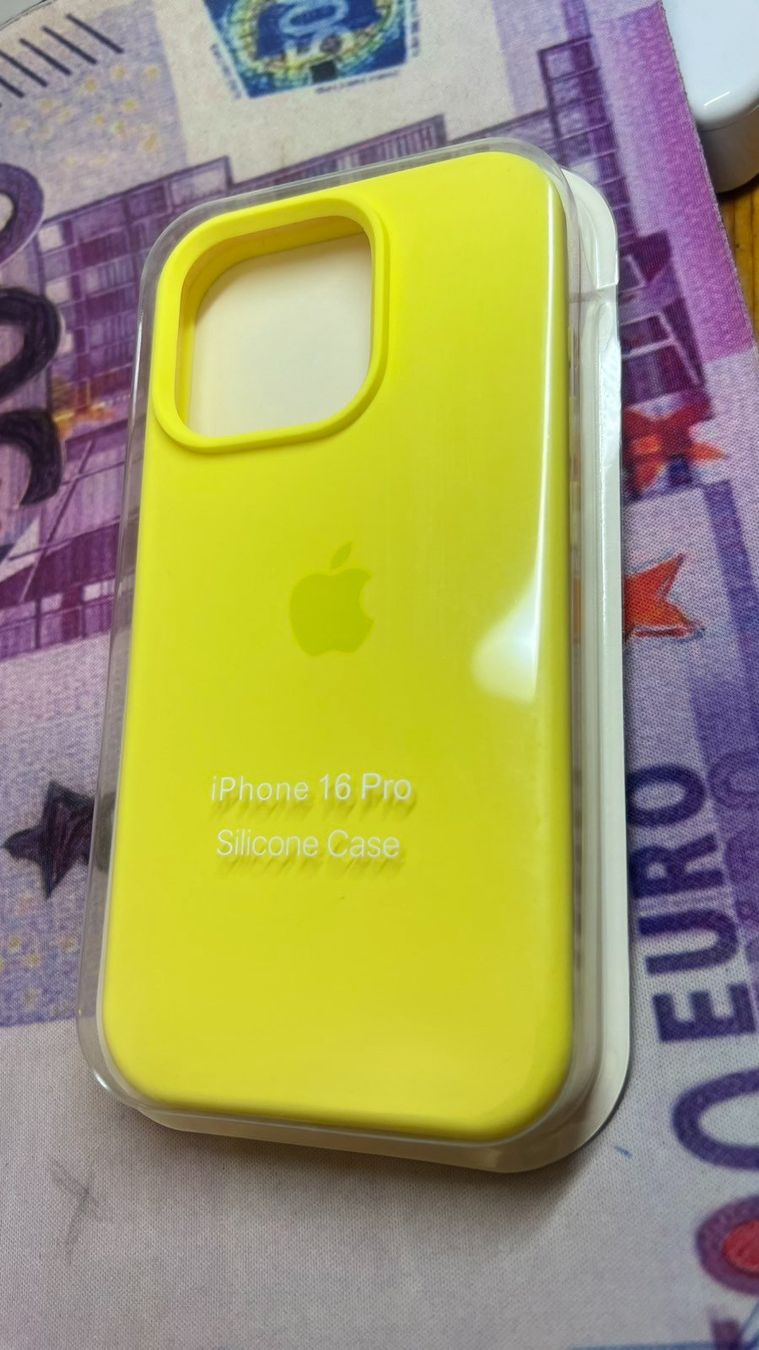Cover & Protezioni schermo: Coque iPhone 16 Pro Différentes couleurs. Hülle – Nuovo e nell'imballaggio originale da St-Cergue venduto da max_snn5 8