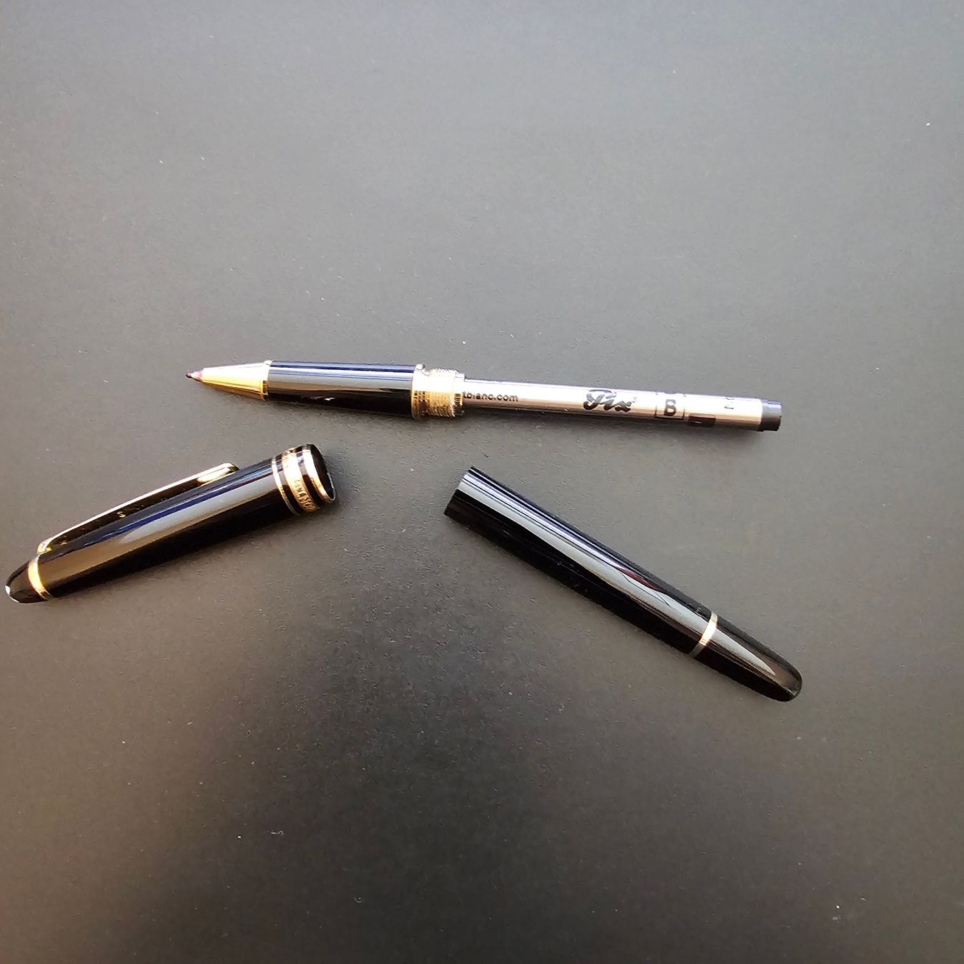 Montblanc Stifte & Marker: Montblanc Fineliner mit einem neuen Refill blau – Gebraucht aus Wettingen von Paakinen