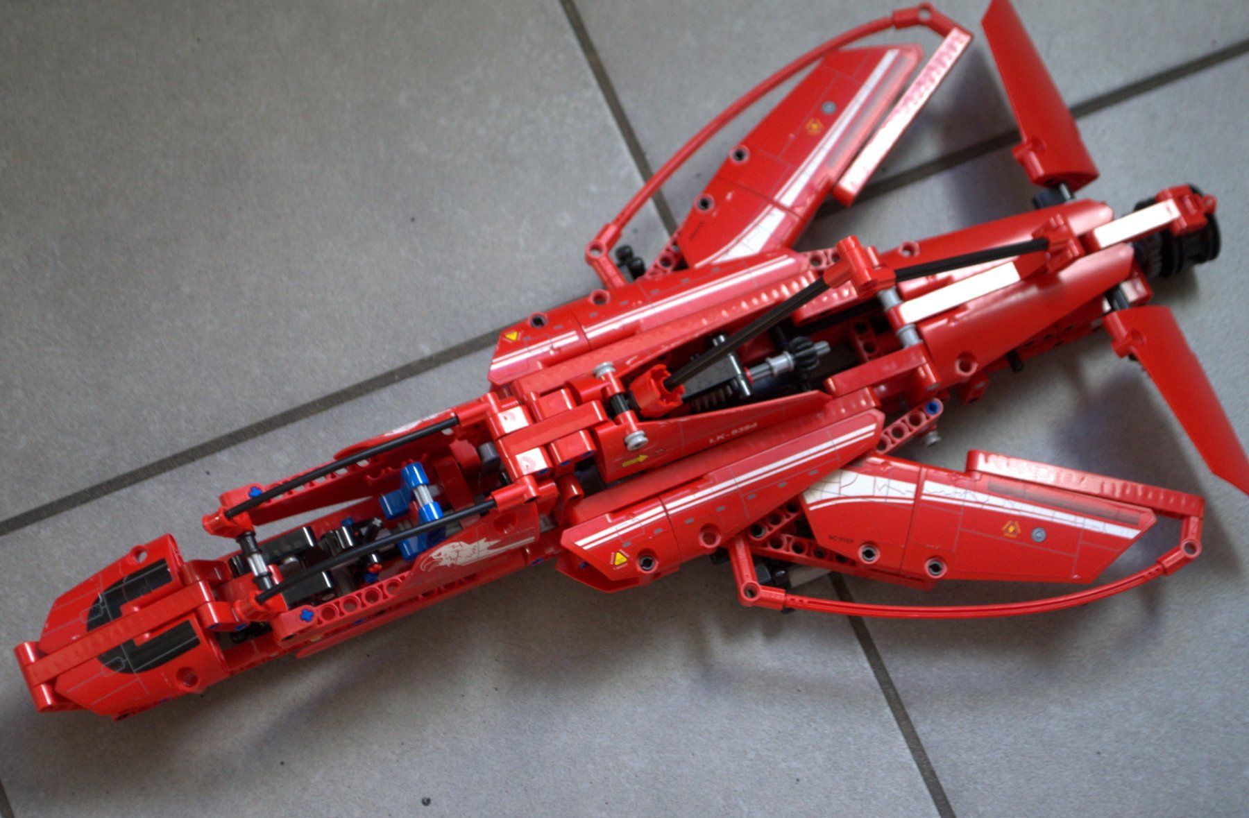 Lego Kit di costruzioni: Lego Technik Jet Plane 9394 – Usato da Collonges venduto da arashee