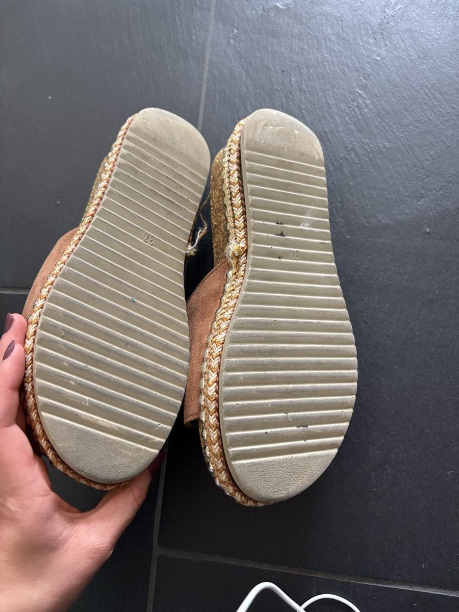 Scarpe da donna: Pantoletten braun – Usato da Luzern venduto da ale_v5qn 2