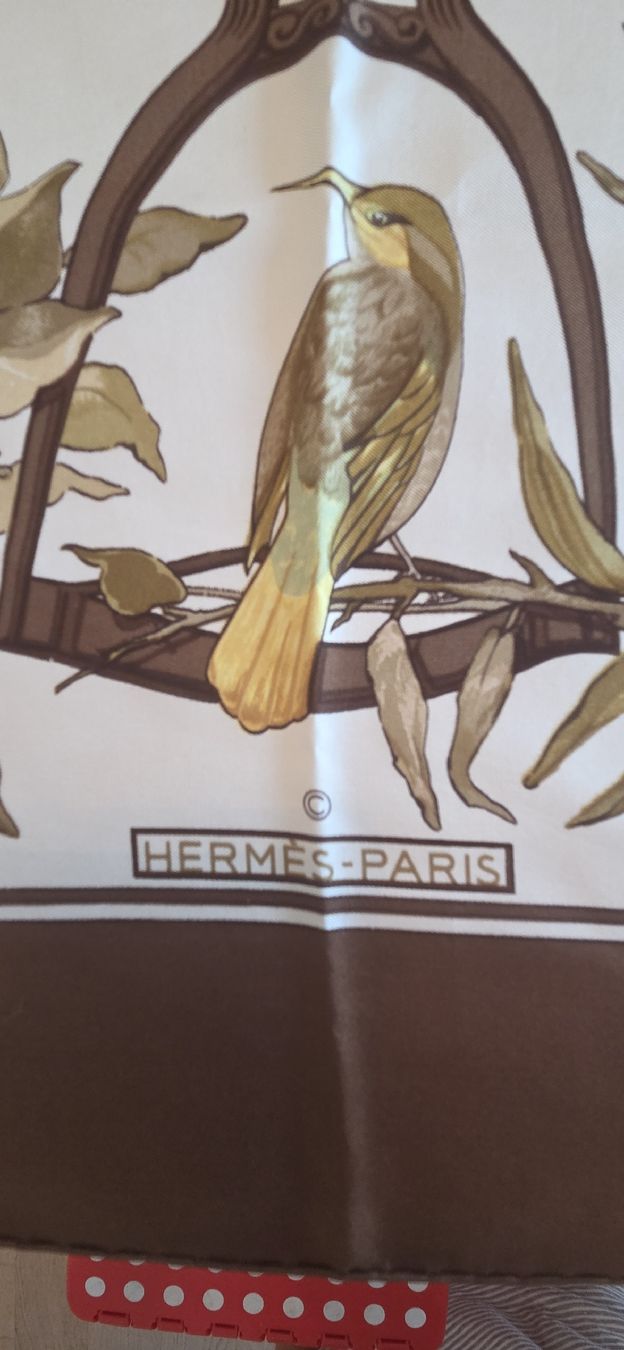 Hermès Foulard & Sciarpe: HERMES carré RAMAGE 90X90 – Nuovo (secondo la descrizione) da Ascona venduto da principessacaroline 1