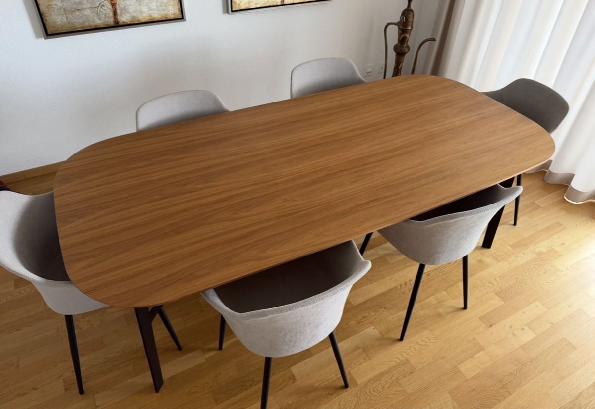 Pfister Tischset: Pfister Table + Chaises – Gebraucht aus La Tour-de-Peilz von HOTMI00 2