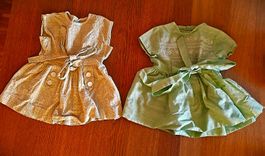Zwei schöne selbstgeschneiderte Kinderkleidchen