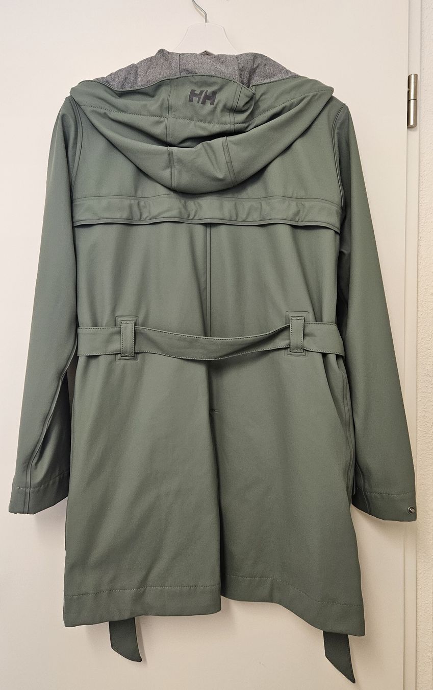 Helly Hansen Jacken: Helly Hansen olive raincoat, size S – Gebraucht aus Zürich von ada_xqw6 1