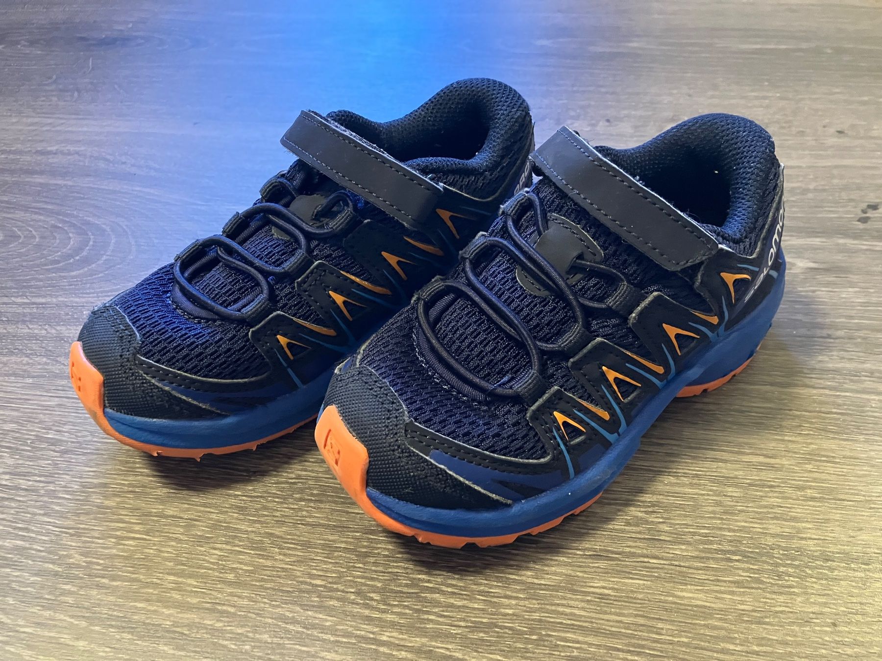 Scarpe per ragazzi: Salomon Trekkingschuhe Gr. 27 – Usato da Gattikon venduto da stri_lgs79