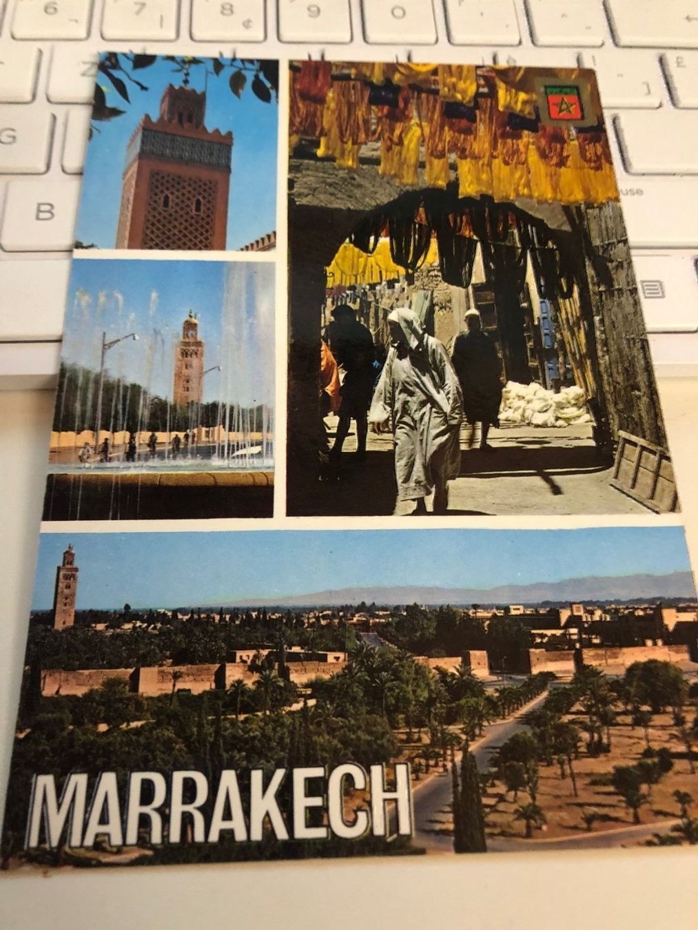 Cartes postales: Marrakech - carte avec timbre – D'occasion à Le Brassus par cinema13