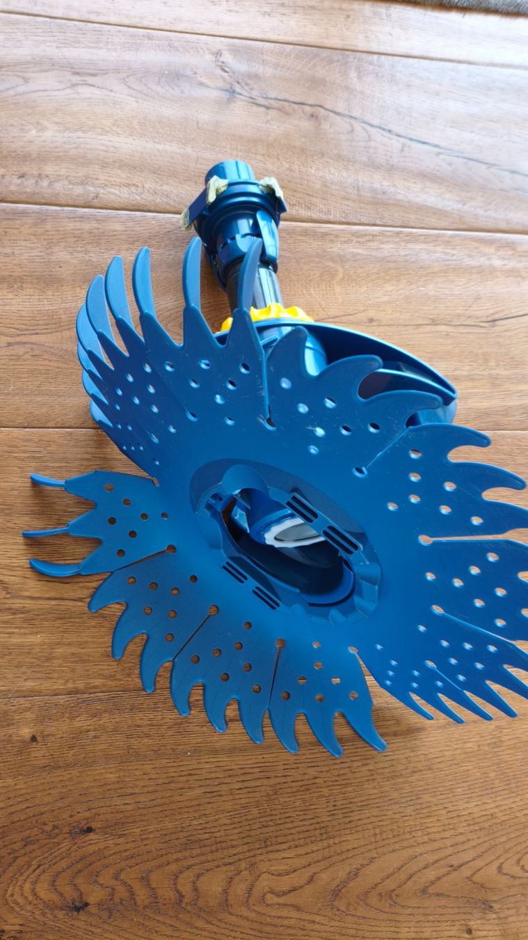 Accessori per Piscine: Zodiac Poolsauger T3 - wenig gebraucht – Usato da Wislikofen venduto da Noco1 1
