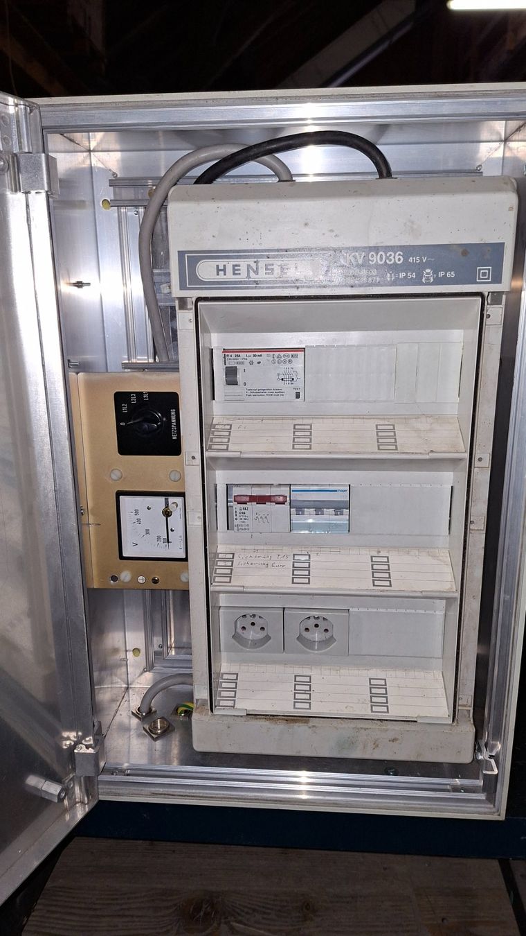 Tutte le macchine: Zapfwellengenerator – Usato da Weissenstein b. Solothurn venduto da sewe09 2