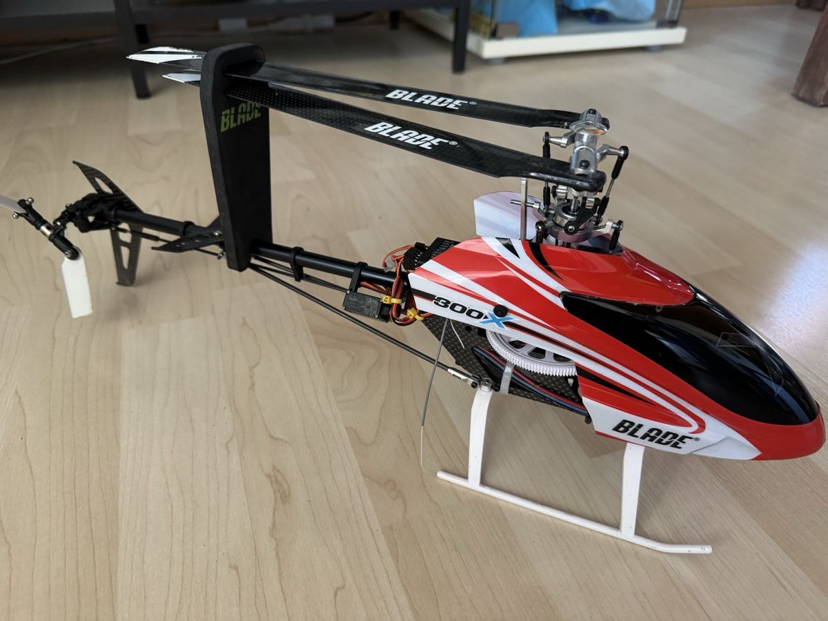 Blade RC Modellbau: Blade 300 CFX – Gebraucht aus Guntershausen von Mscg