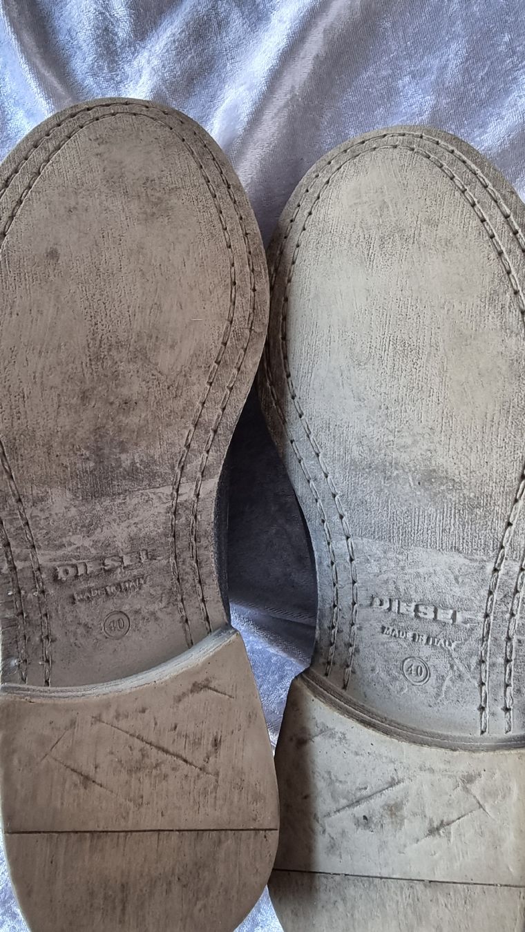 Diesel Scarpe da donna: Damenschuhe-DIESEL – Nuovo (secondo la descrizione) da Pfäffikon SZ venduto da hrs_k2tn 4