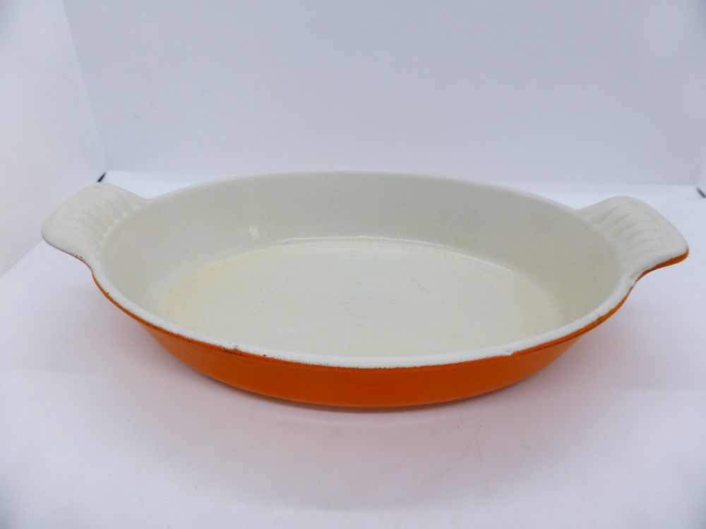 PLAT Le Creuset COUSANGES EN FONTE OVALE ø 28 CM ORANGE RARE