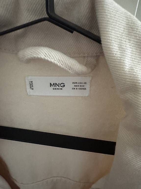 Mango Giacche: Oversize Jeansjacke Mango – Usato da Muttenz venduto da veroo8 1