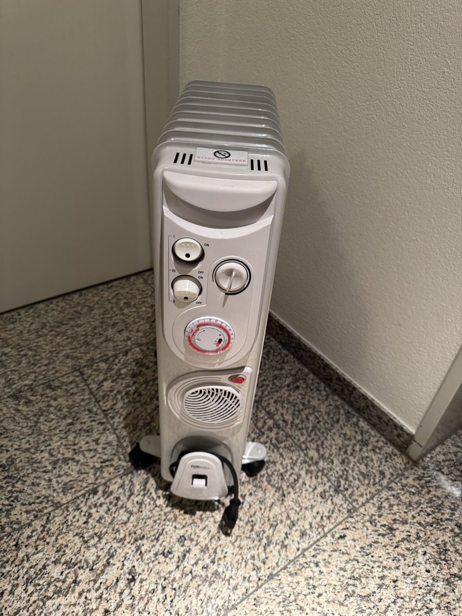 Primotecq Radiatori: Oelradiator mit integriertem Heizlüfter – Usato da Therwil venduto da Rob_85