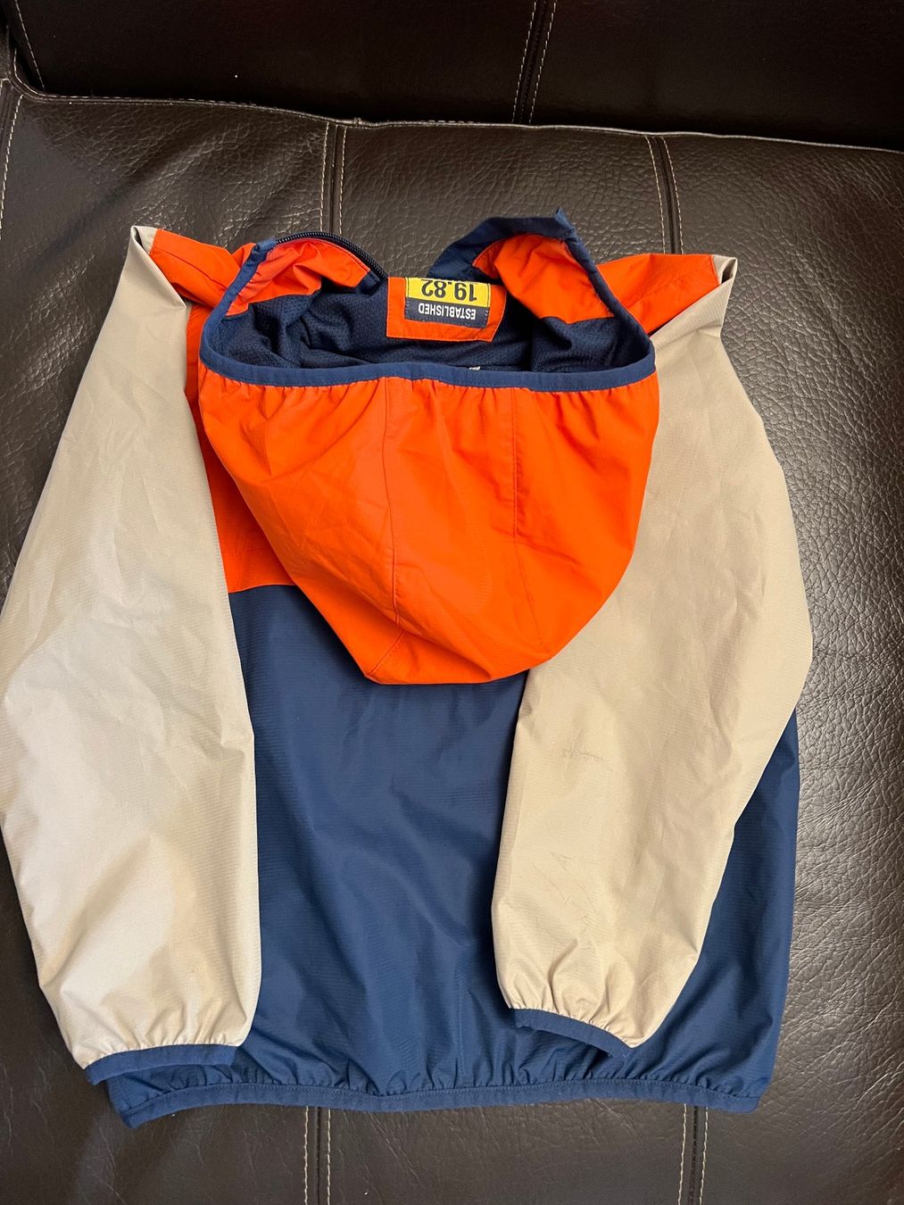 Giacche & Cappotti: Frühlingsjacke Gr. 122 – Usato da Männedorf venduto da JaLa. 2