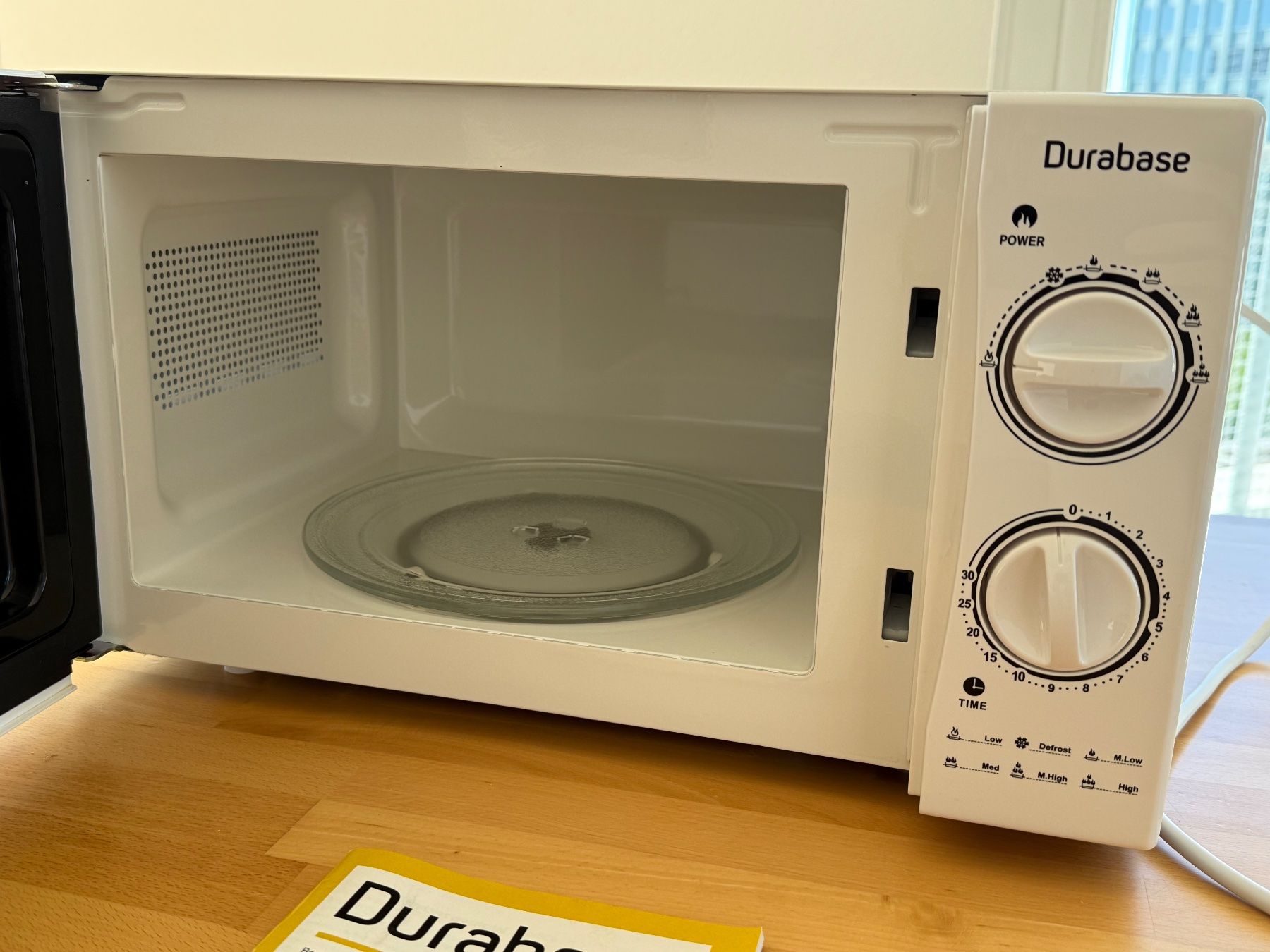 Durabase Appareils de cuisine: Durabase Mikrowelle – D'occasion à Aarau par luk_mh7h 1