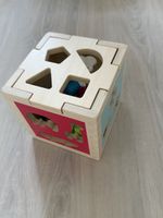 Holz Sortierwürfel mit Tieren - wie neu