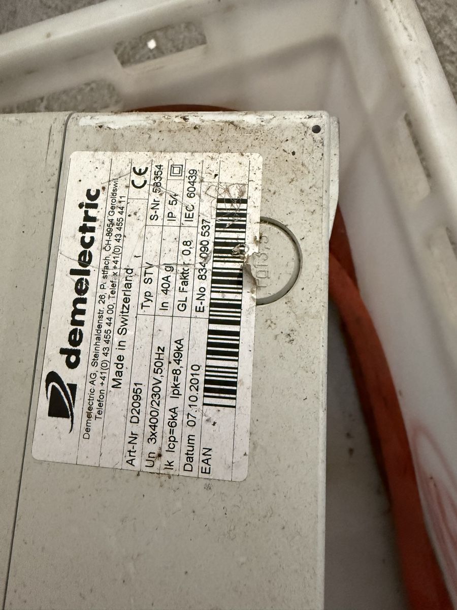 Alimentation électrique: Stromverteiler 32A Demelectric  – D'occasion à Bettlach par mehr86 3