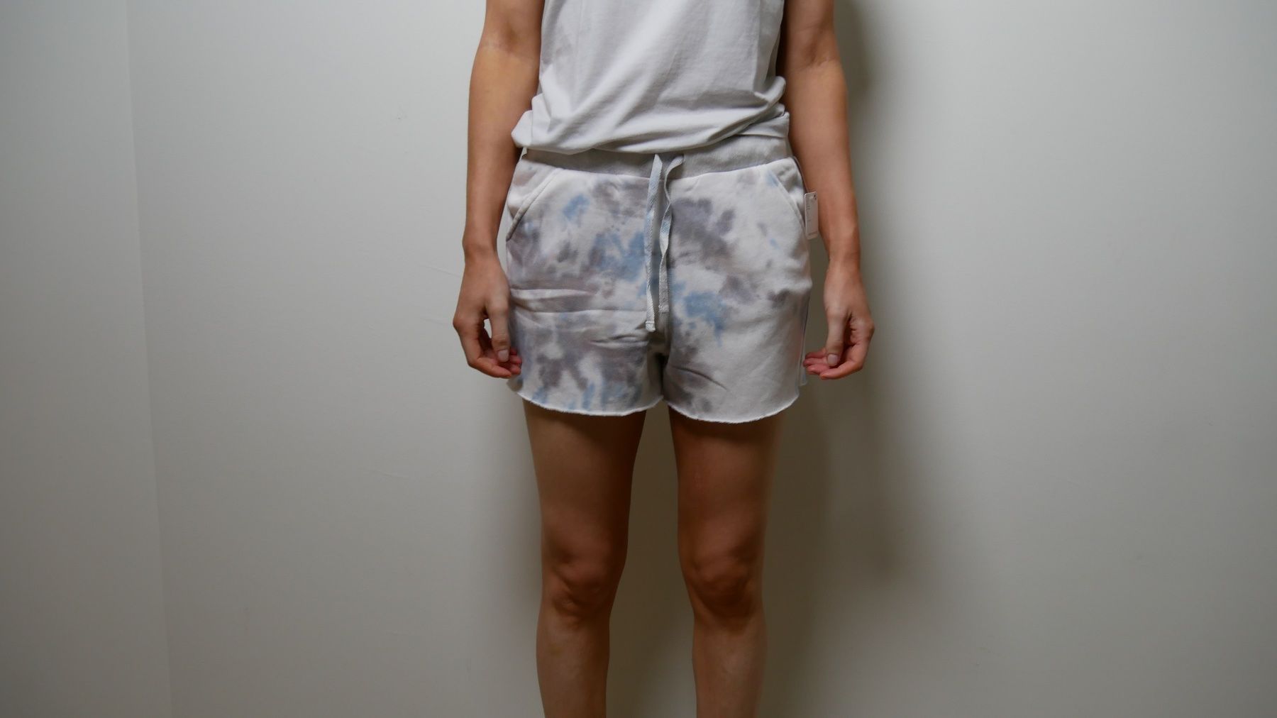 Pantaloni: Luxus Shorts Batik Optik Designer – Nuovo e nell'imballaggio originale da Zürich venduto da julia_vina 3
