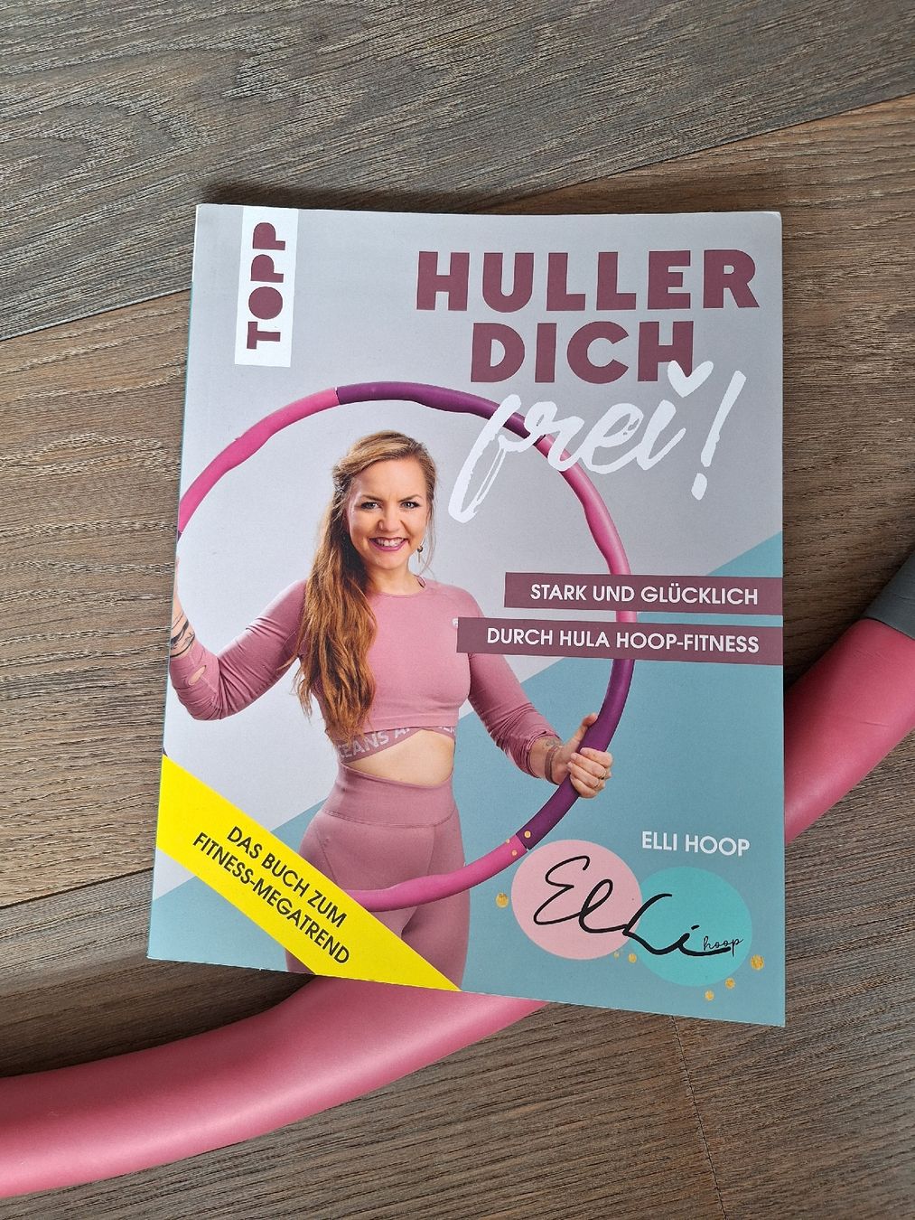 Hometrainer: Hula Hoop Reif mit Trainingsbuch – Usato da Altendorf venduto da NaNu13 1