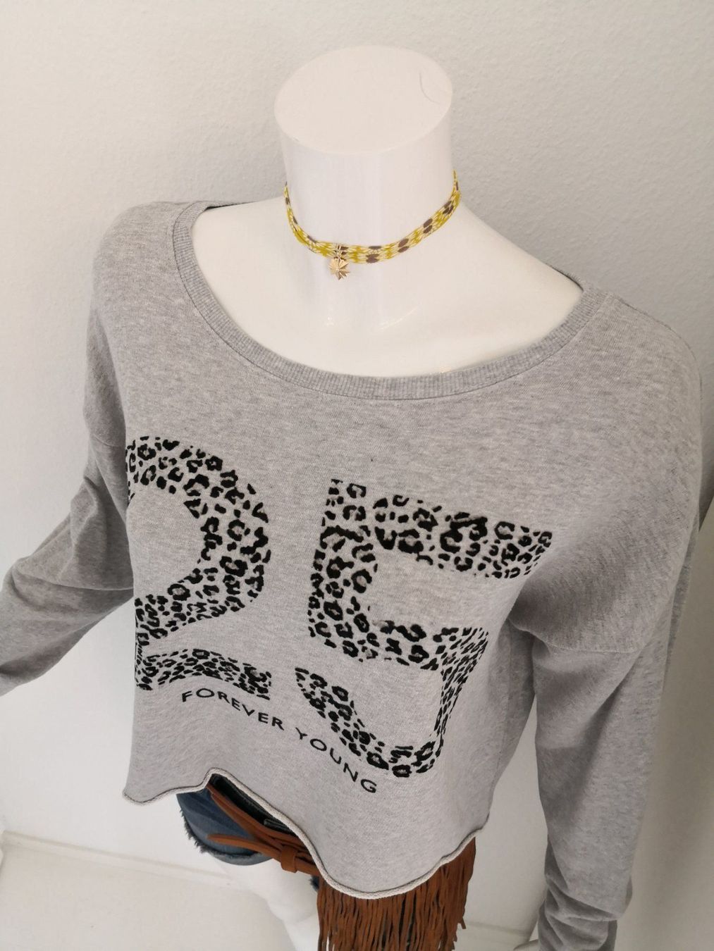 Mango Pullover & Sweatshirts: 🤩MANGO PULLOVER GRAU & LEO-DRUCK NEU & D&G P. – Neu (gemäss Beschreibung) aus Olten von Naja-Twins-Twins 7