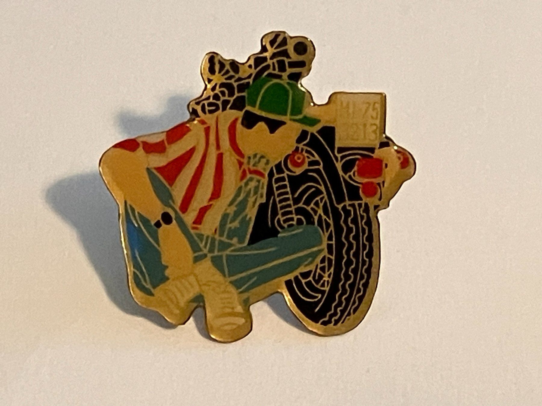 Placchette & Badge: 1 Pin Motorradfahrer  – Usato da Basel venduto da djwwpp